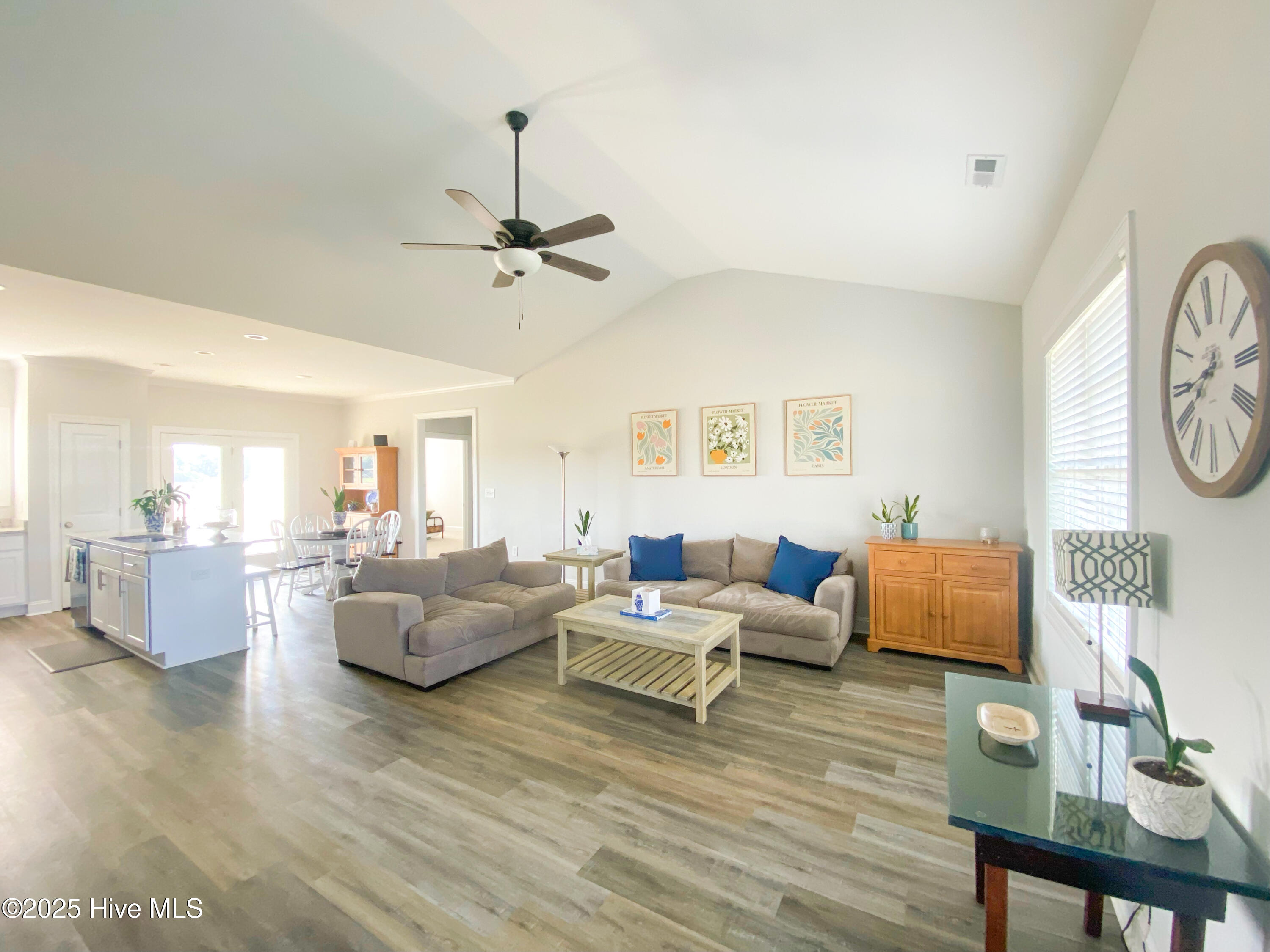 9876 Pace Road Bailey, NC 27807 - Photo 2 of 18 Living Room