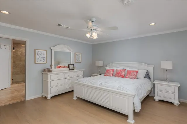 $937,000 | 400 Driftwood Court, Azle, TX 76020