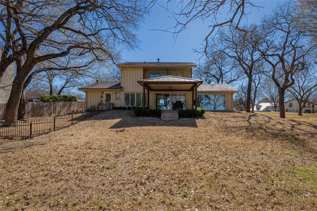 $937,000 | 400 Driftwood Court, Azle, TX 76020