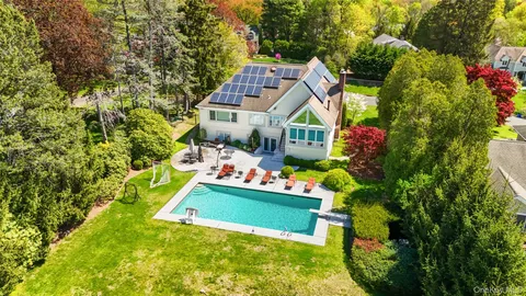 $2,495,000 | 33 Hillandale Road, Rye Brook, NY 10573