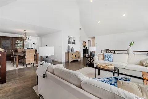 $2,495,000 | 33 Hillandale Road, Rye Brook, NY 10573