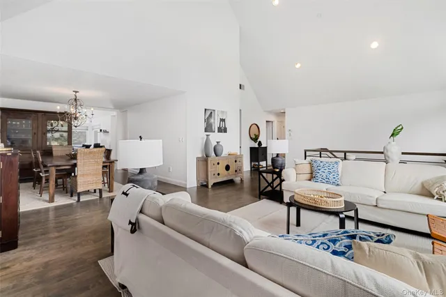 $2,495,000 | 33 Hillandale Road, Rye Brook, NY 10573