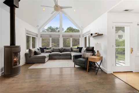 $2,495,000 | 33 Hillandale Road, Rye Brook, NY 10573