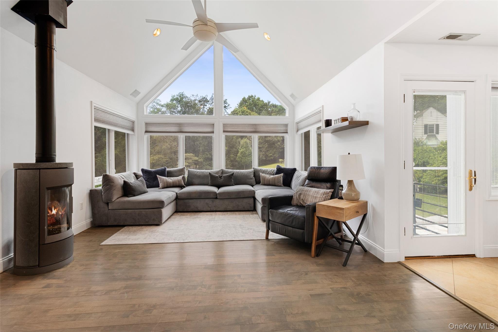 33 Hillandale Road Rye Brook, NY 10573 - Photo 9 of 31 Family Room
