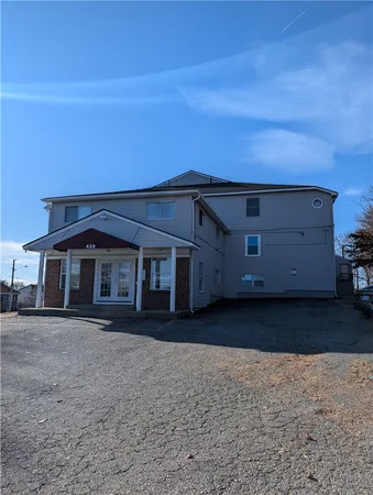 $1,725 | 420 Woodward Road, Unit 24, North Providence, RI 02904