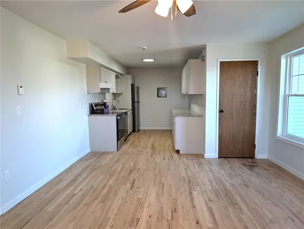 $1,725 | 420 Woodward Road, Unit 24, North Providence, RI 02904
