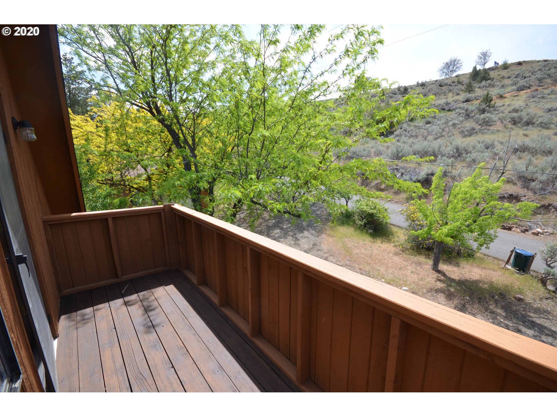 702 Riverside Street Maupin, OR 97037 - Photo 11 of 27 Gallery Image 11