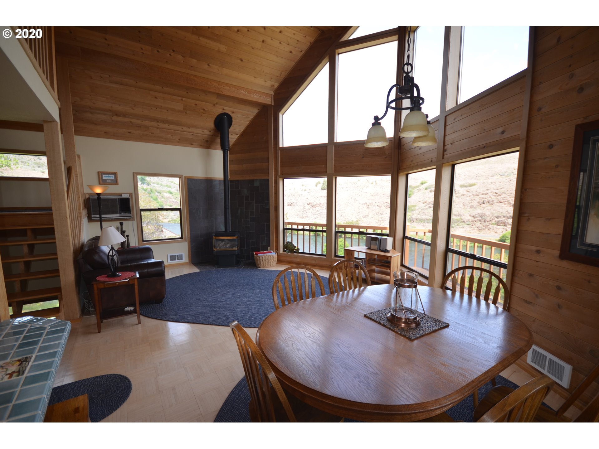 702 Riverside Street Maupin, OR 97037 - Photo 3 of 27 Gallery Image 3