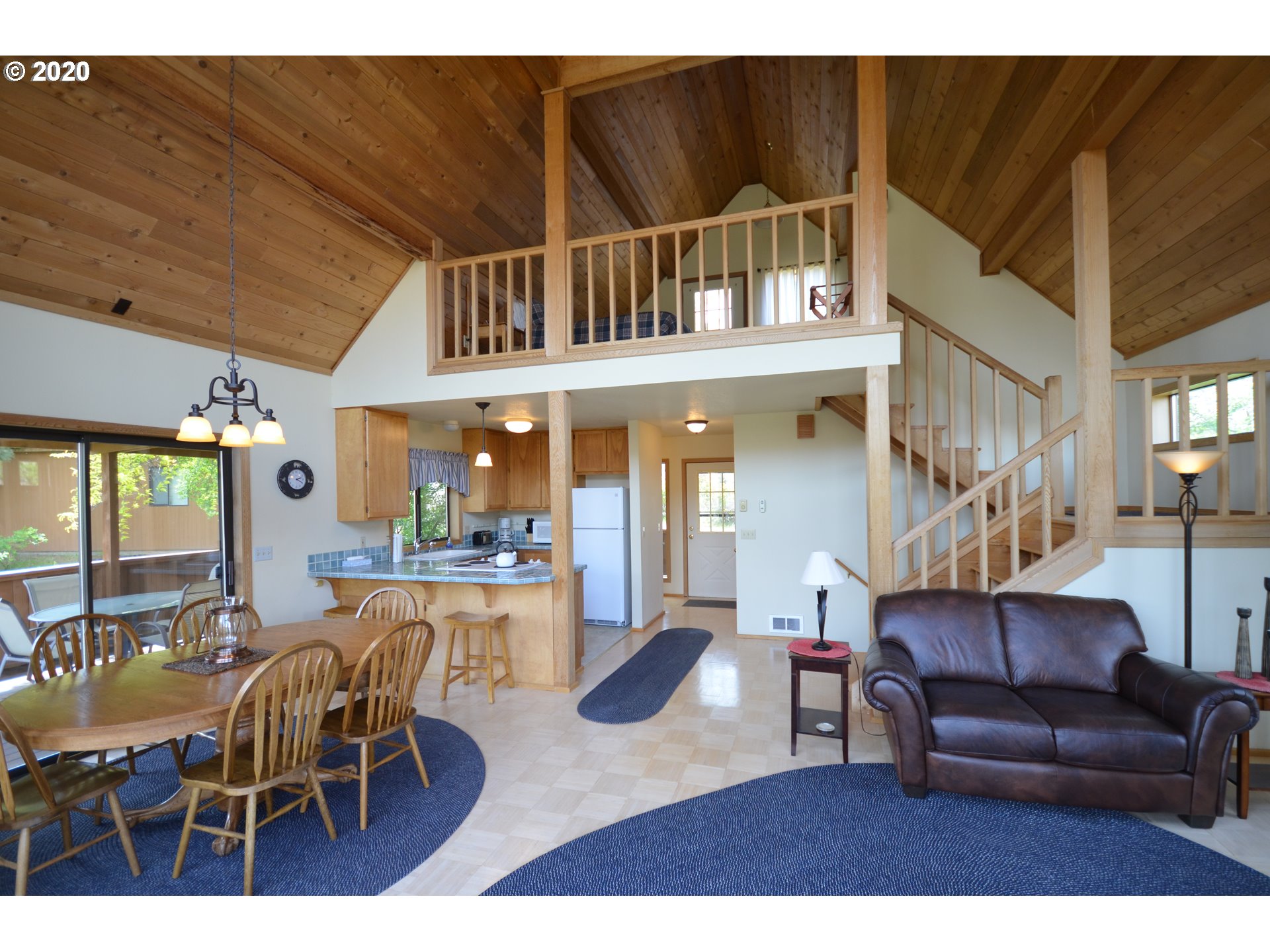 702 Riverside Street Maupin, OR 97037 - Photo 4 of 27 Gallery Image 4