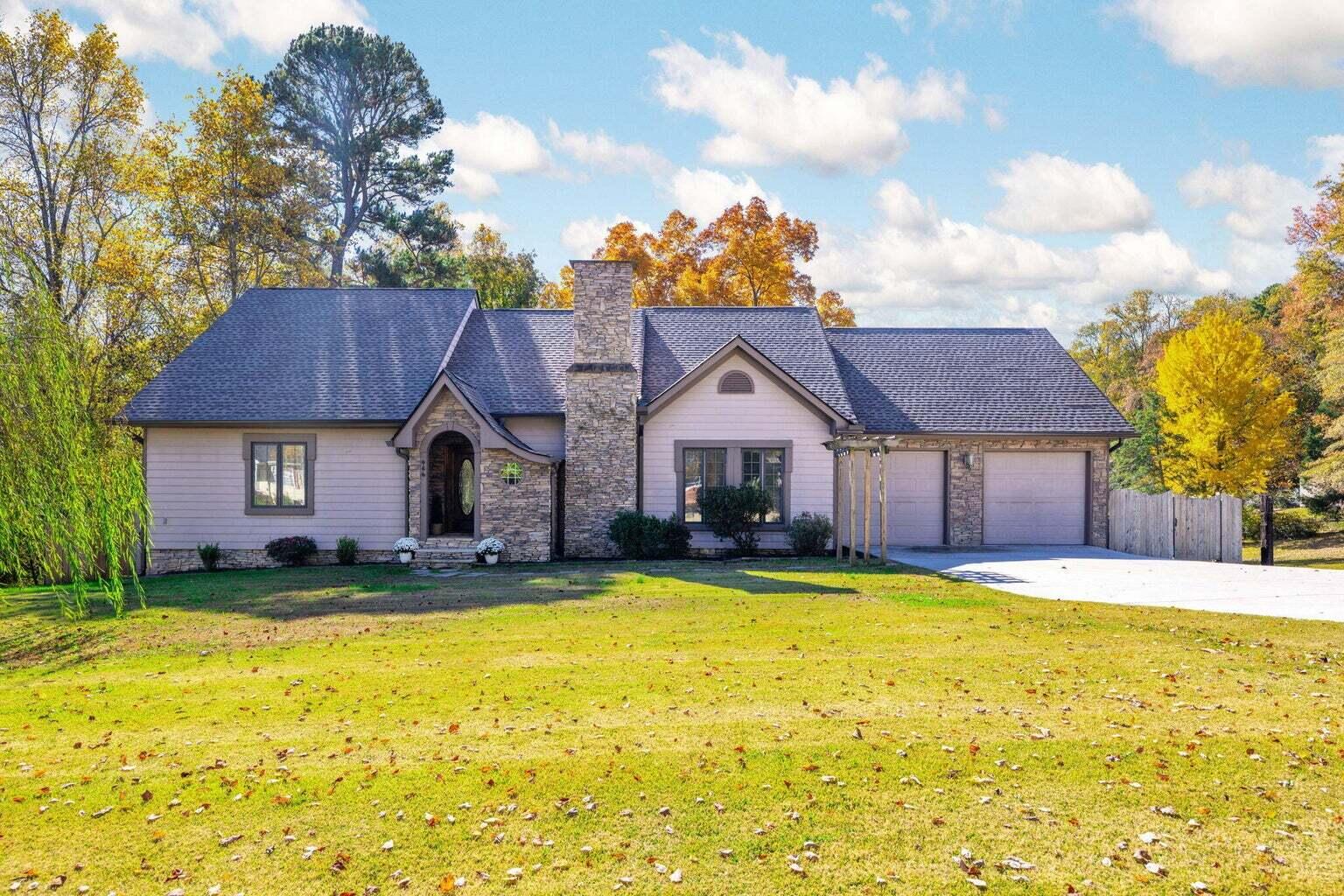 486 Gadd Road Hixson, TN 37343 - Photo 1 of 32 Front House