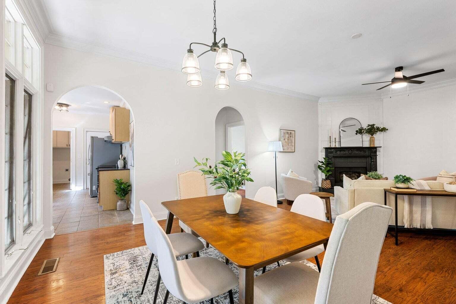 486 Gadd Road Hixson, TN 37343 - Photo 11 of 32 Dining_Living_Kitch entry