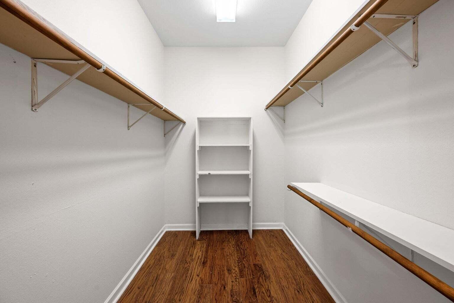 486 Gadd Road Hixson, TN 37343 - Photo 20 of 32 Primary bedrm closet