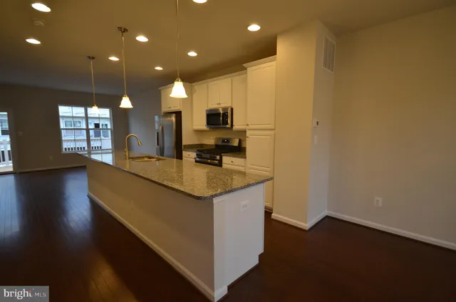 $2,600 | 6215 Posey Street, Frederick, MD 21703