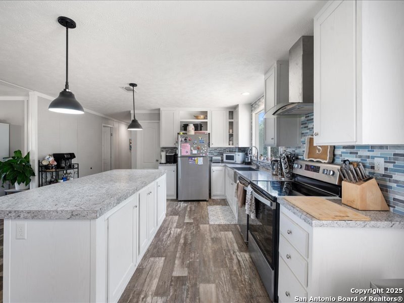 1999 Oil Well Comfort, TX 78013 - Photo 16 of 40