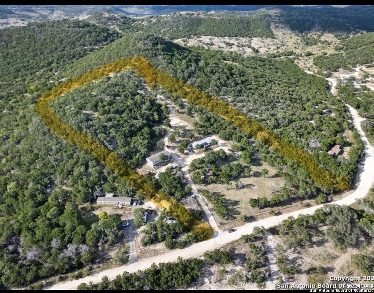 1999 Oil Well Comfort, TX 78013 - Photo 6 of 40