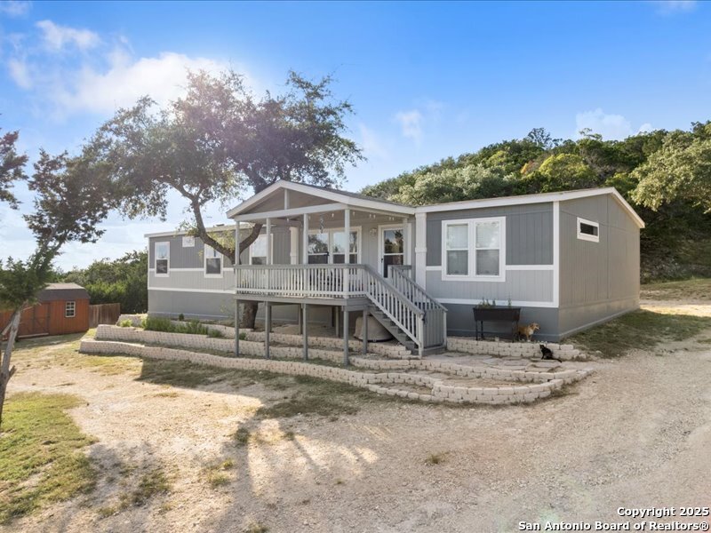 1999 Oil Well Comfort, TX 78013 - Photo 9 of 40