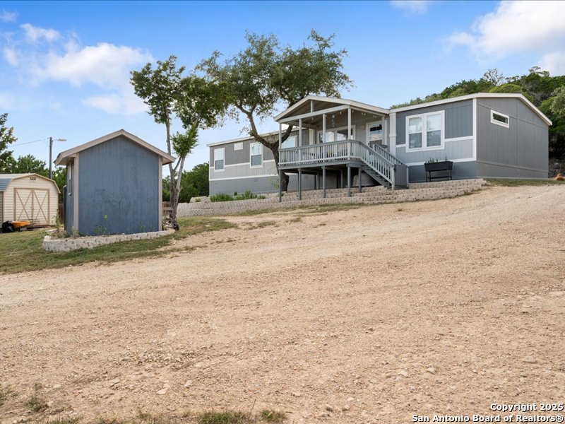 1999 Oil Well Comfort, TX 78013 - Photo 10 of 40