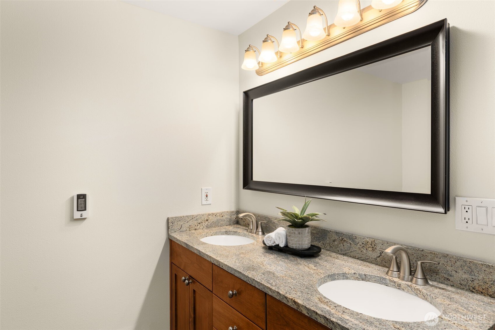 1759 Newport Avenue Northeast Renton, WA 98056 - Photo 26 of 36