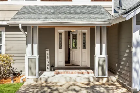 $1,150,000 | 1759 Newport Avenue Northeast, Renton, WA 98056