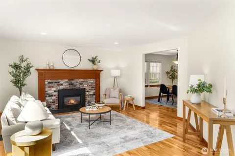 $1,150,000 | 1759 Newport Avenue Northeast, Renton, WA 98056