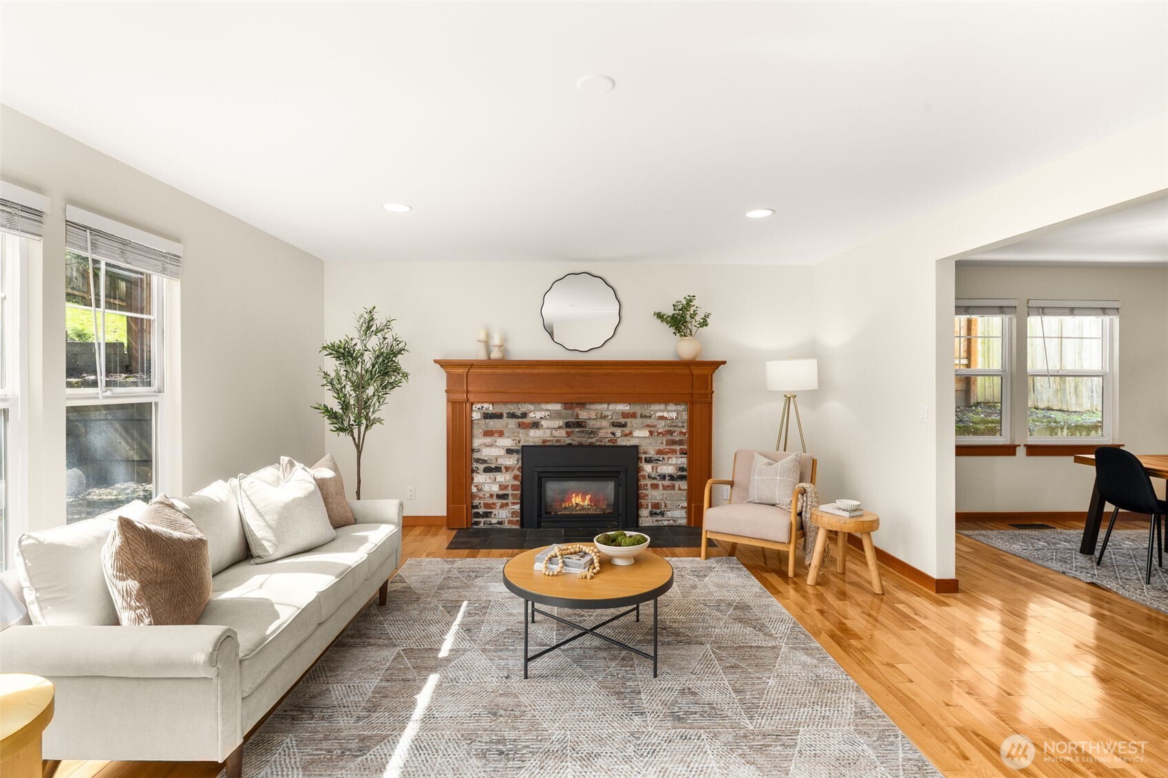 1759 Newport Avenue Northeast Renton, WA 98056 - Photo 7 of 36