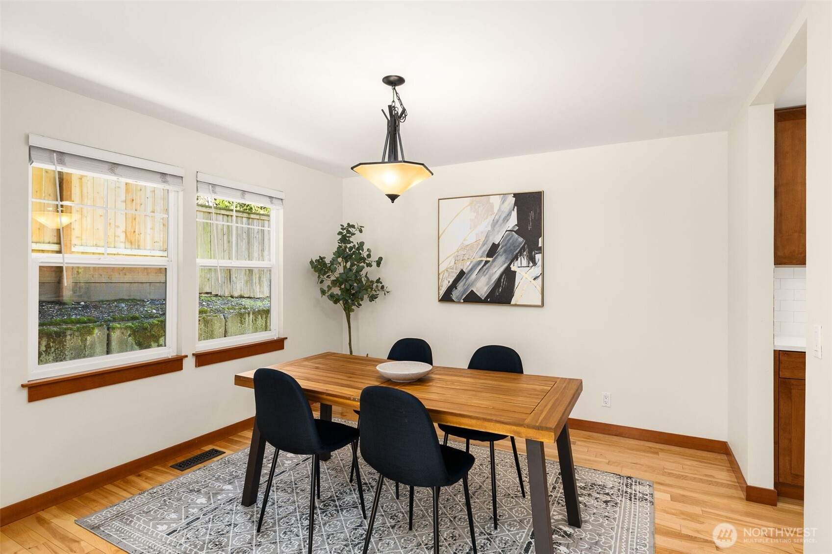 1759 Newport Avenue Northeast Renton, WA 98056 - Photo 8 of 36