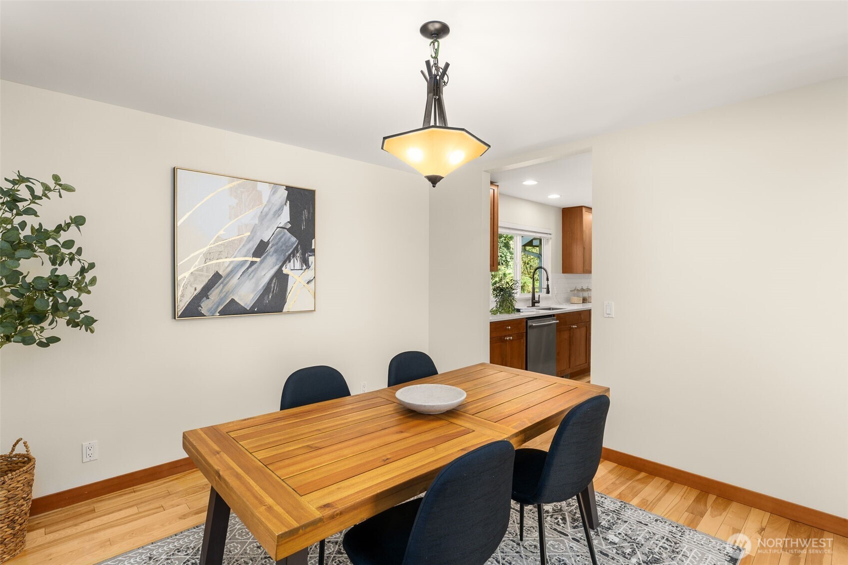 1759 Newport Avenue Northeast Renton, WA 98056 - Photo 9 of 36