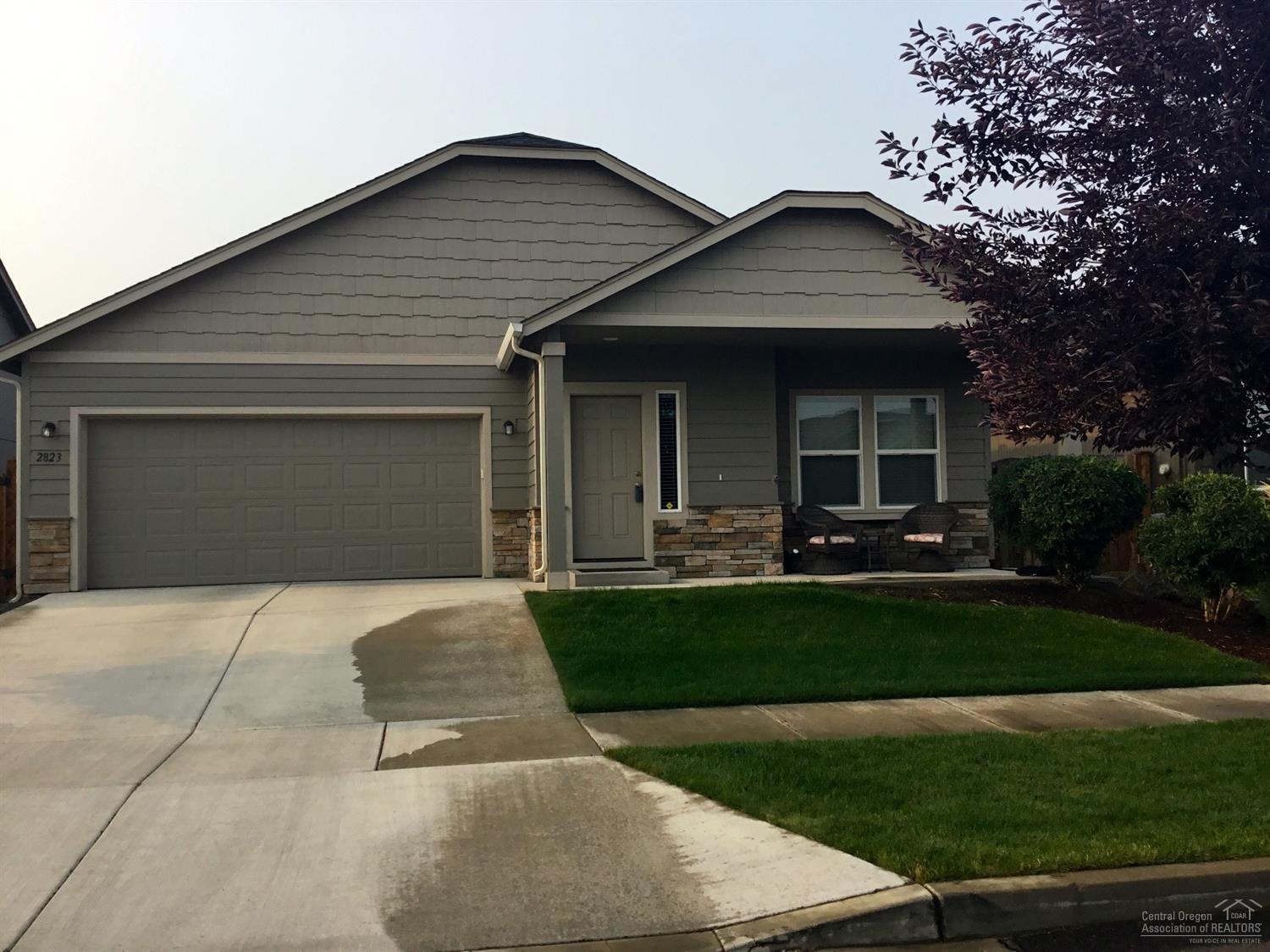 2823 Northeast Spring Water Place Bend, OR 97701 - Photo 2 of 23 Gallery Image 2
