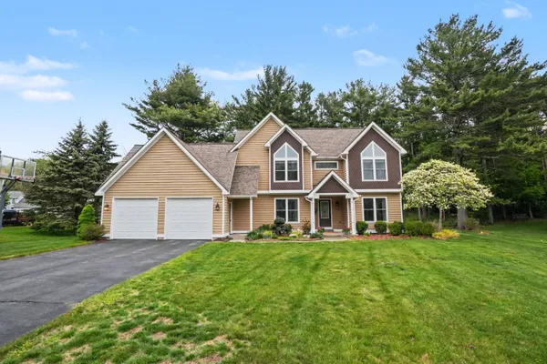 $625,000 | 205 Woodlark Court, Holland, MI 49424