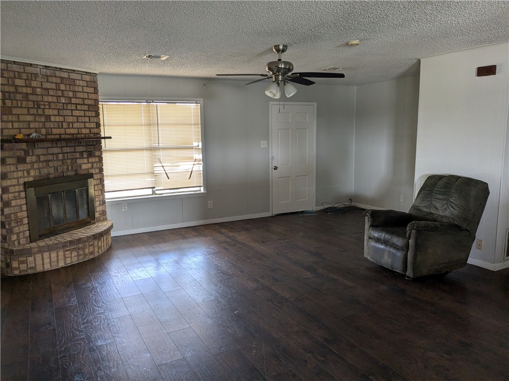 2742 County Road 308 Orange Grove, TX 78372 - Photo 2 of 15