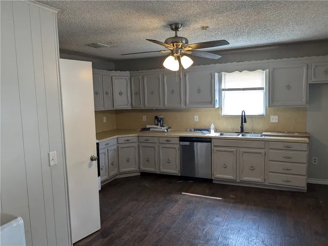 $1,500 | 2742 County Road 308, Orange Grove, TX 78372