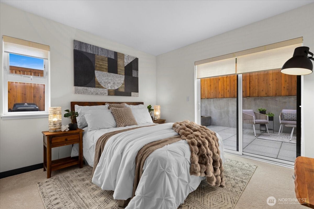 4217 Fremont Avenue North, Unit 1 Seattle, WA 98103 - Photo 15 of 40