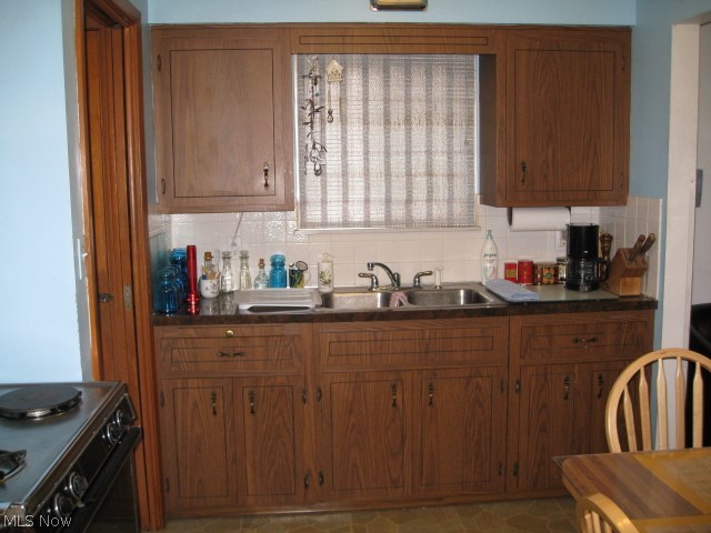 14713 Wheeler Road Maple Heights, OH 44137 - Photo 3 of 21 Gallery Image 3