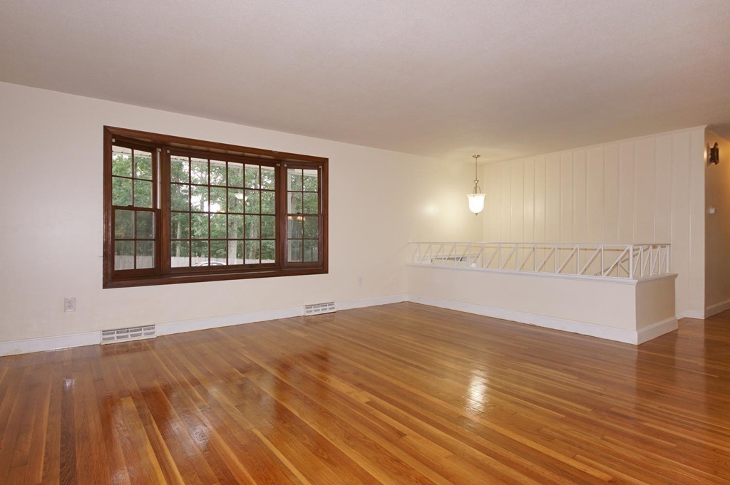 34 Cherry Road Framingham, MA 01701 - Photo 8 of 27 Gallery Image 8