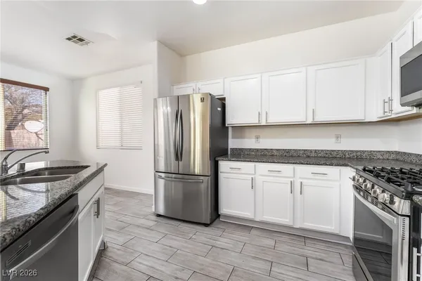 $2,400 | 2845 Ascending Sun Lane, Las Vegas, NV 89142