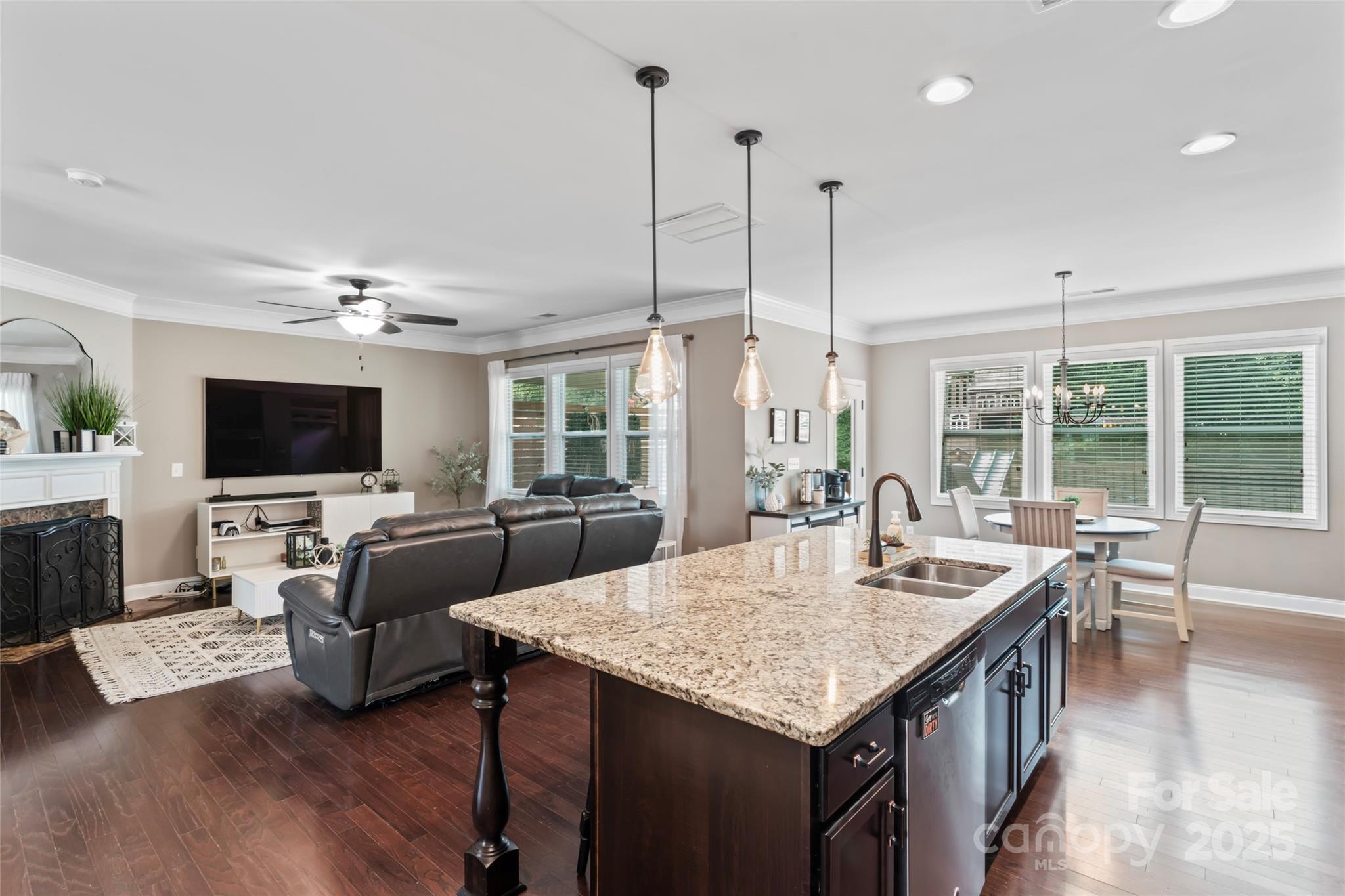 15513 Foreleigh Road Huntersville, NC 28078 - Photo 11 of 46 Gallery Image 11