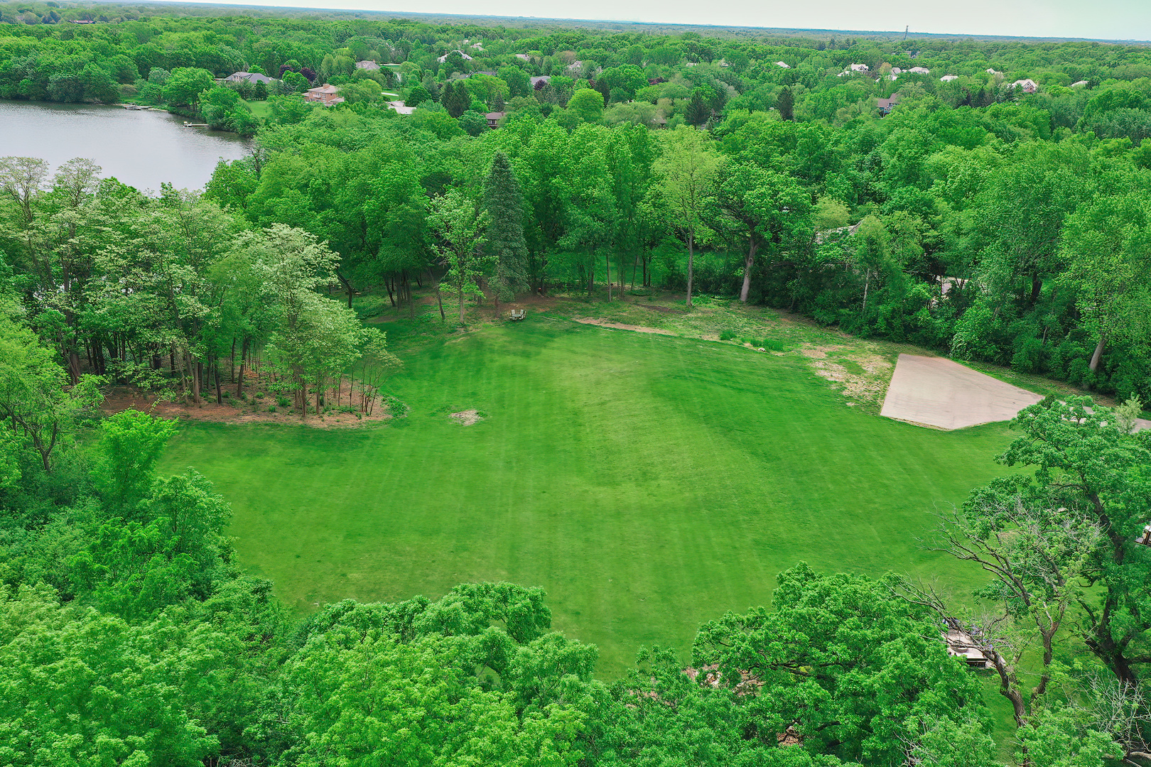 26813 North Chevy Chase Road Mundelein, IL 60060 - Photo 12 of 15 a view of a lush green space