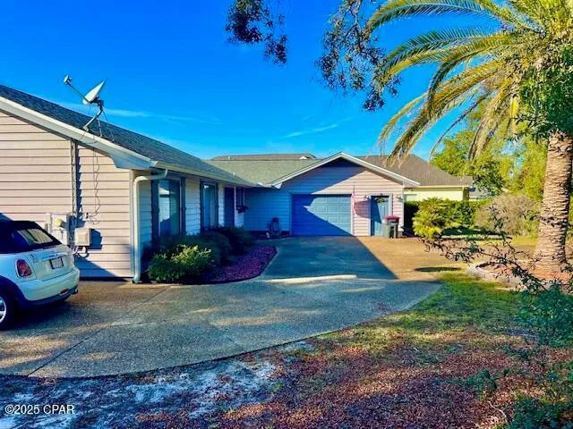 $569,000 | 711 Bluefish Drive, Panama City, FL 32408