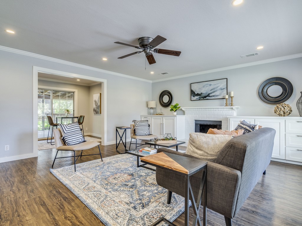 11405 Pyreneese Drive Austin, TX 78759 - Photo 6 of 37