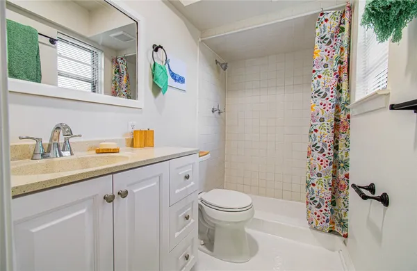 $1,875 | 5926 Ettrick Drive, Houston, TX 77035