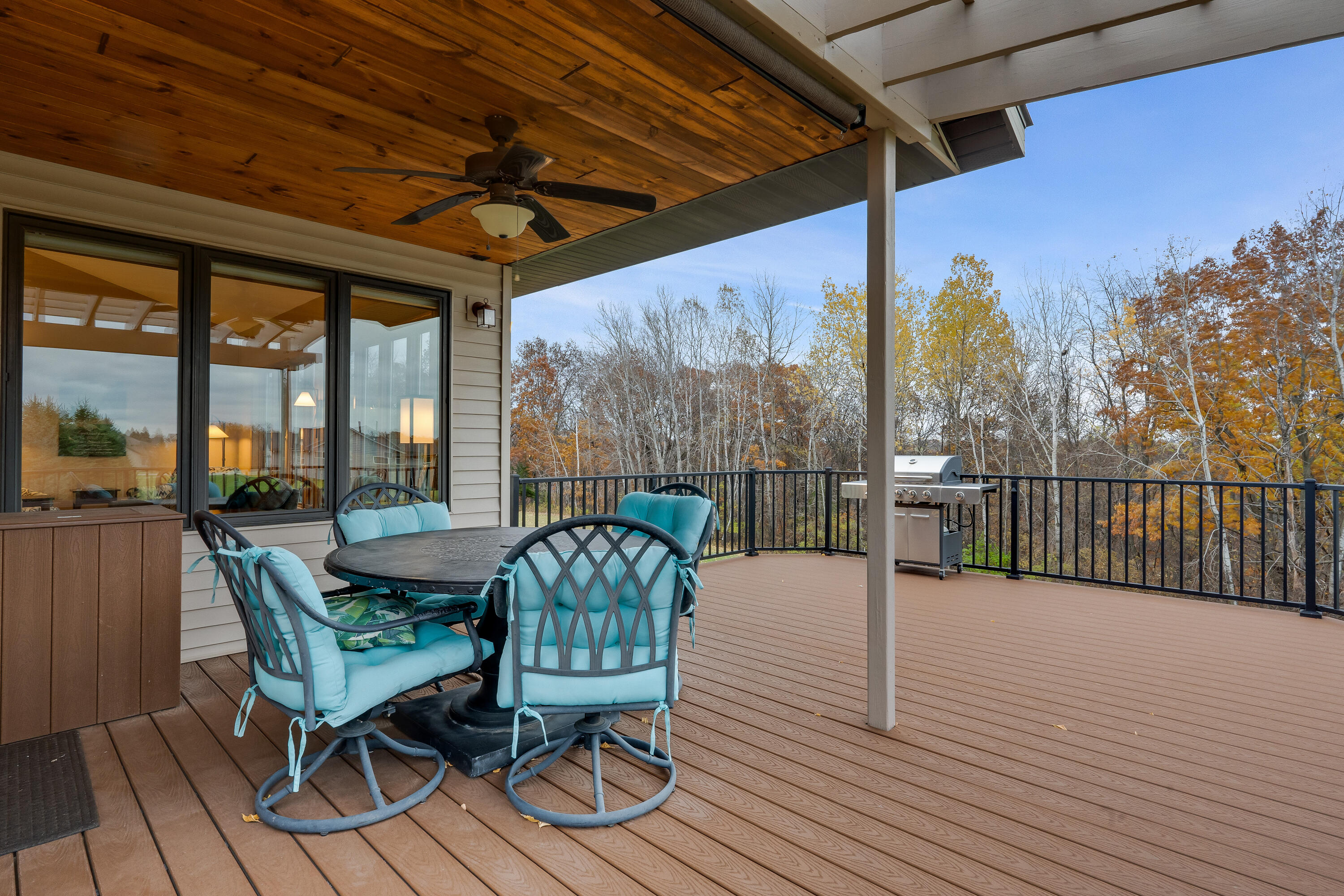 N1666 Meadow Ridge Road Greenfield, WI 54601 - Photo 6 of 36 34__DSC2025_mls