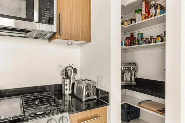 $865,000 | 530 South Hewitt Street, Unit 455, Los Angeles, CA 90013