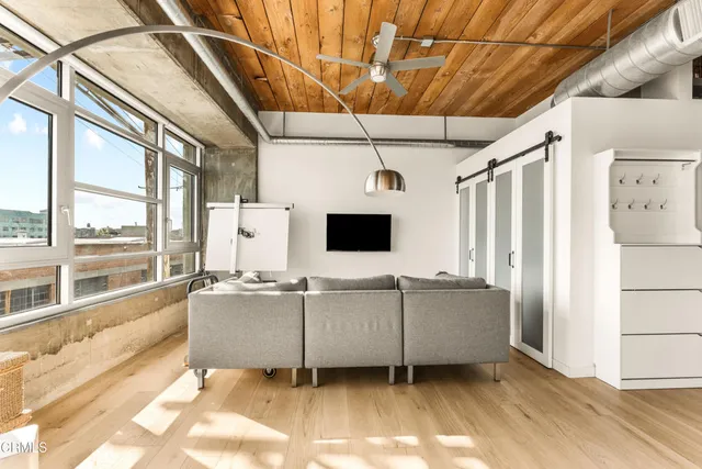 $865,000 | 530 South Hewitt Street, Unit 455, Los Angeles, CA 90013