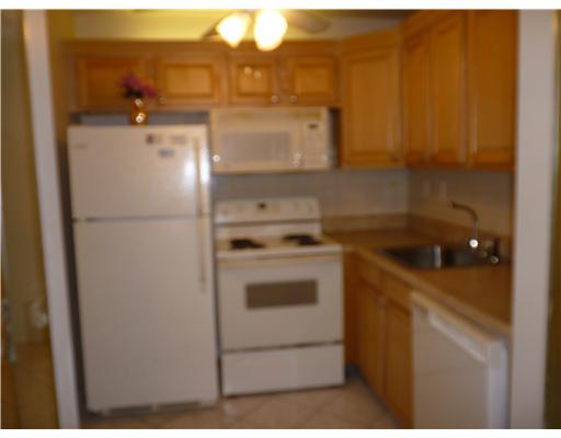 300 Mansfield F, Unit H Boca Raton, FL 33434 - Photo 5 of 9 Additional Photo