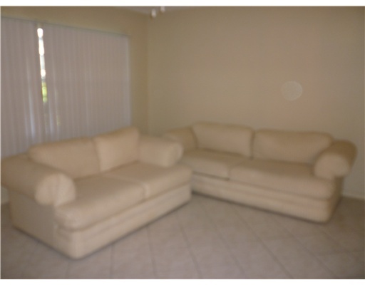 300 Mansfield F, Unit H Boca Raton, FL 33434 - Photo 6 of 9 Additional Photo