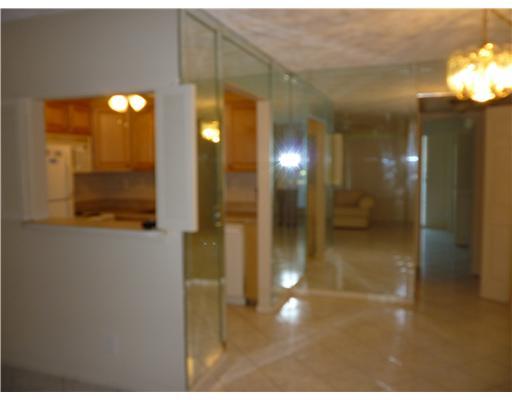 300 Mansfield F, Unit H Boca Raton, FL 33434 - Photo 7 of 9 Additional Photo