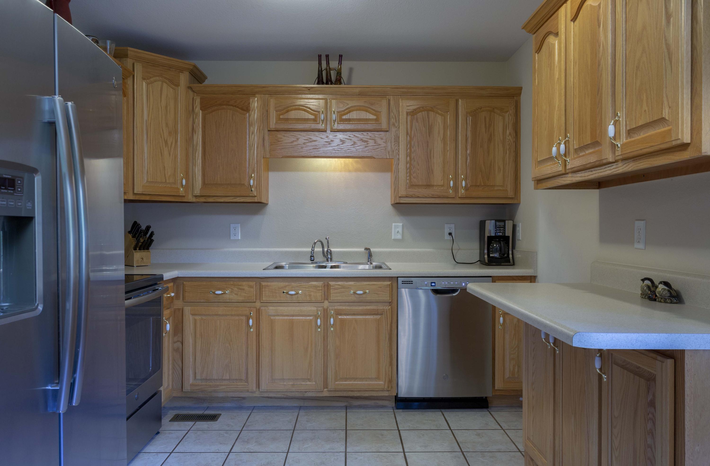 10126 Back Valley Road Evensville, TN 37332 - Photo 6 of 28 Kitchen3