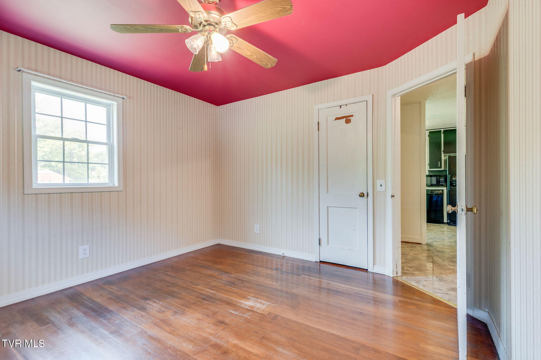 1639 Yuma Road Gate City, VA 24251 - Photo 21 of 36 016