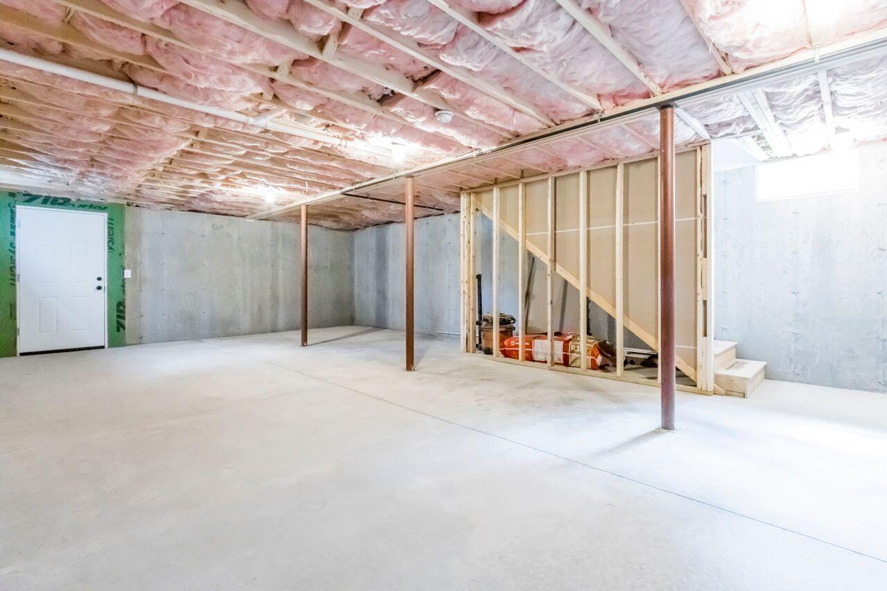 75 Maple Street, Unit 102 Saco, ME 04072 - Photo 33 of 37 20240909LH-72047