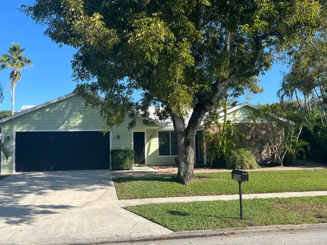 $3,750 | 9404 Longmeadow Circle, Boynton Beach, FL 33436